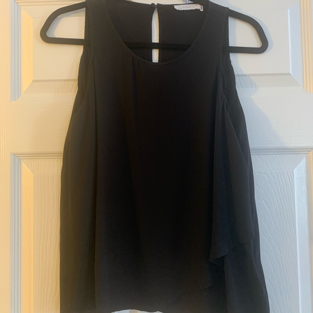 Black tank top keyhole back